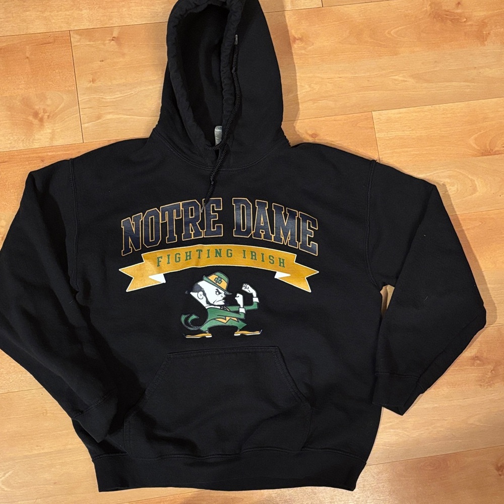 Gildan Black Heavy Blend Hoodie